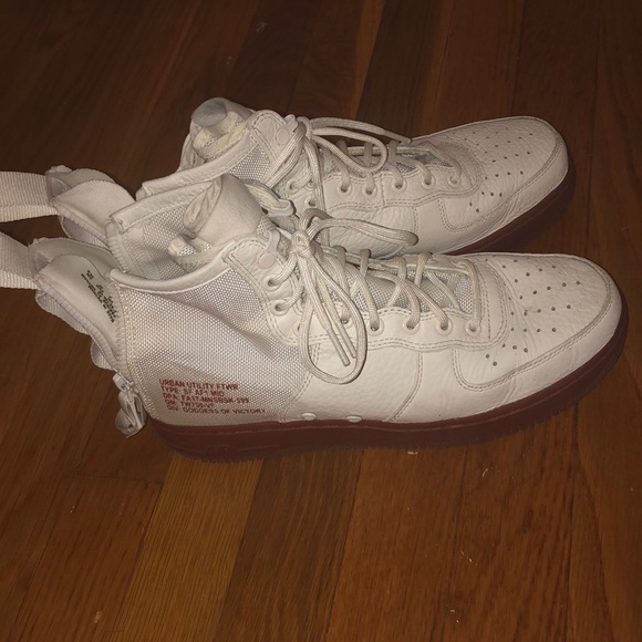 Nike AF1 SF Mid “Ivory Mars” - Picture 2 of 3